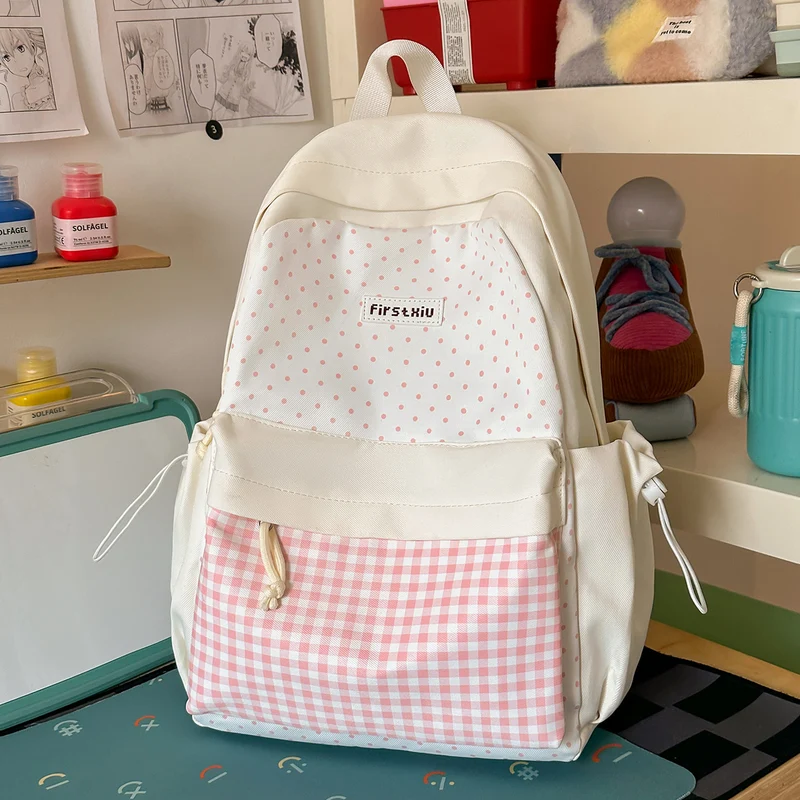 Charmanter gemusterter Tagesrucksack Karnz
