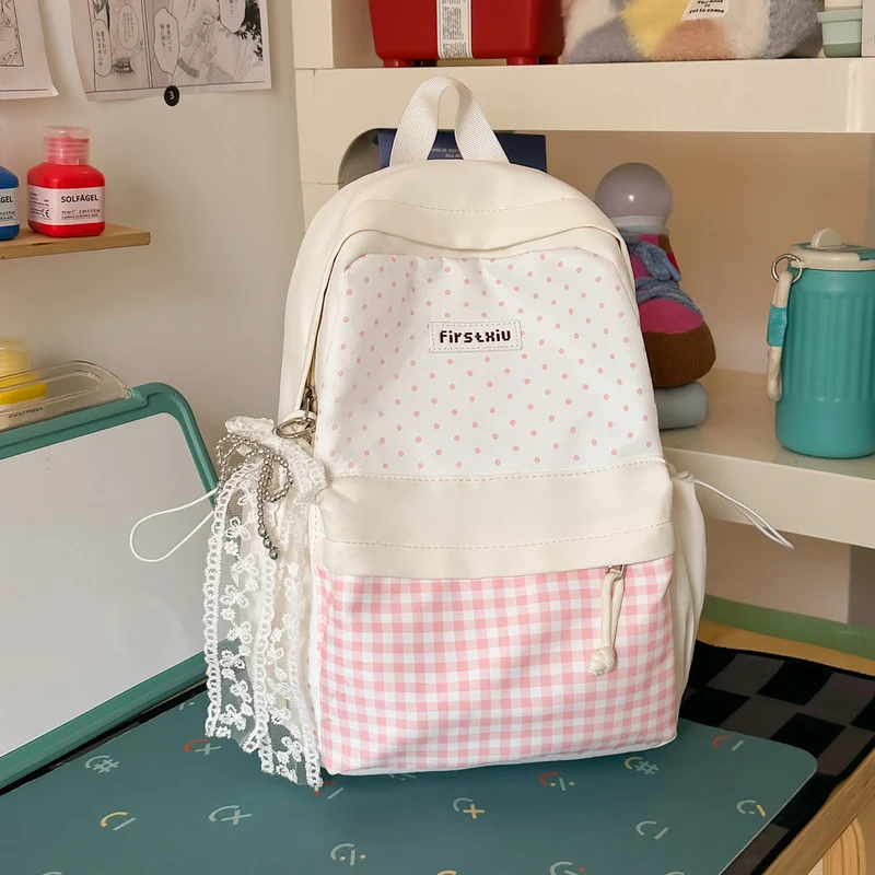 Charmanter gemusterter Tagesrucksack Karnz