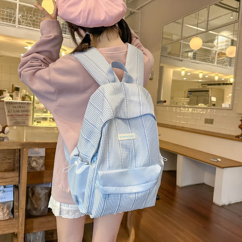 Stylischer gestreifter Design-Rucksack Karnz