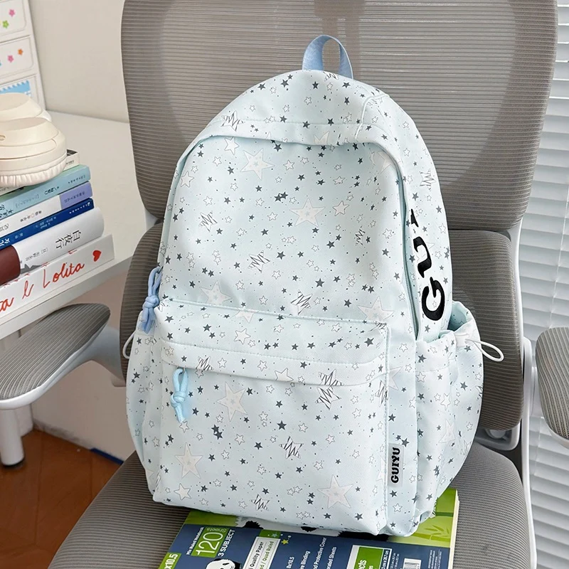 Stylischer Schulrucksack mit Sternenmotiv Karnz