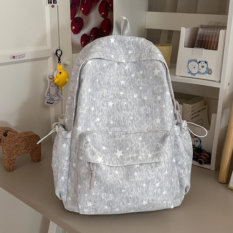Stylische sternenverzierte Rucksack Karnz