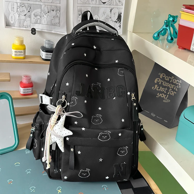 Legere Charakter-verzierte Rucksack Karnz