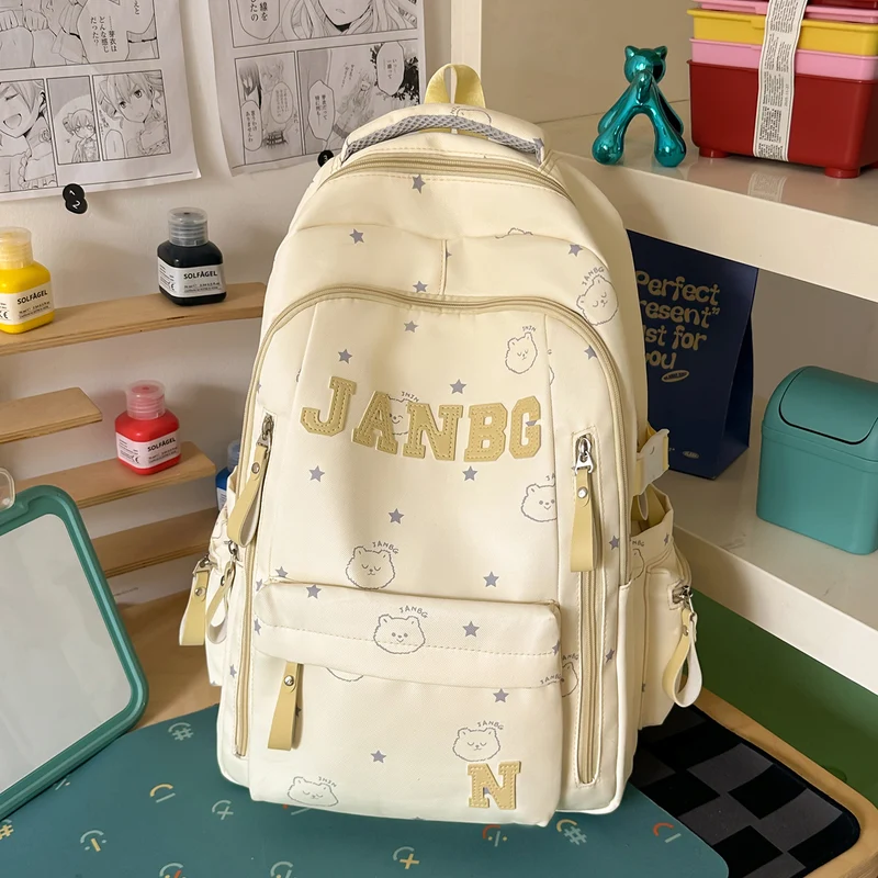 Legere Charakter-verzierte Rucksack Karnz