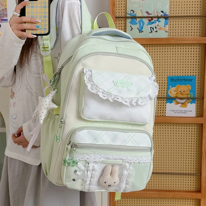 Verspielter Rucksack mit Mehrfachfach-Design Karnz