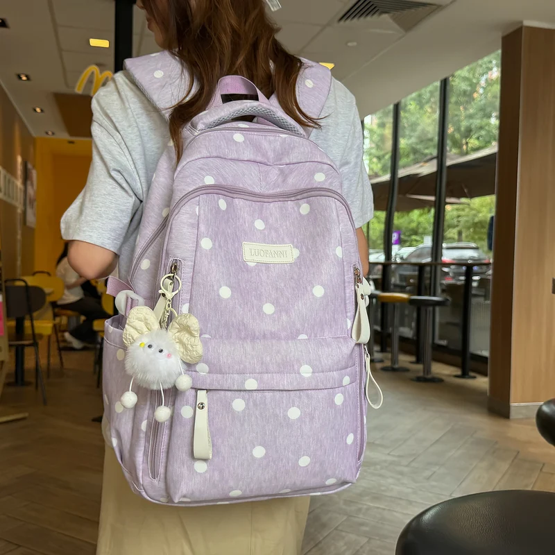 Stylische gepunktete Rucksack Karnz