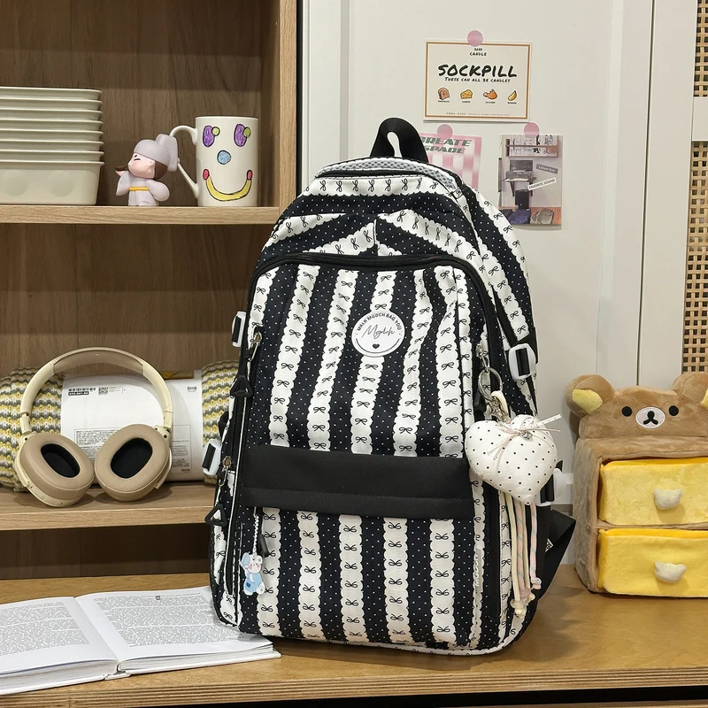 Funktionaler Easy-Access Schulrucksack Karnz