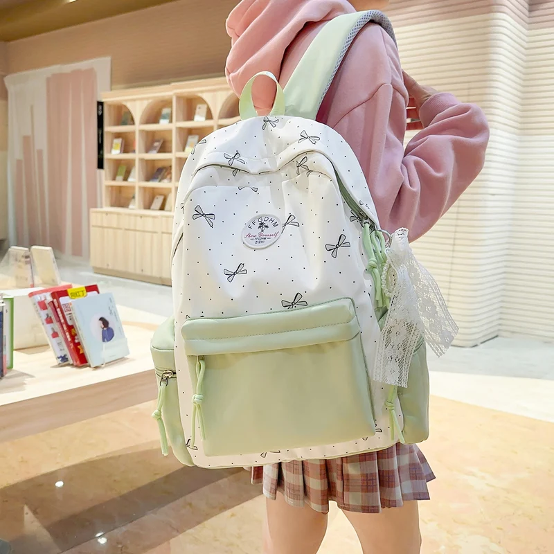 Stylische, mit Schleifen verzierten lässigen Rucksack Karnz
