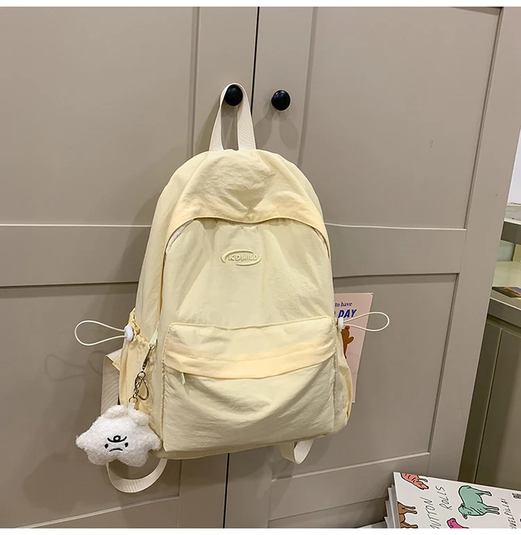 Lässiger Rucksack mit Schlüsselanhänger Karnz