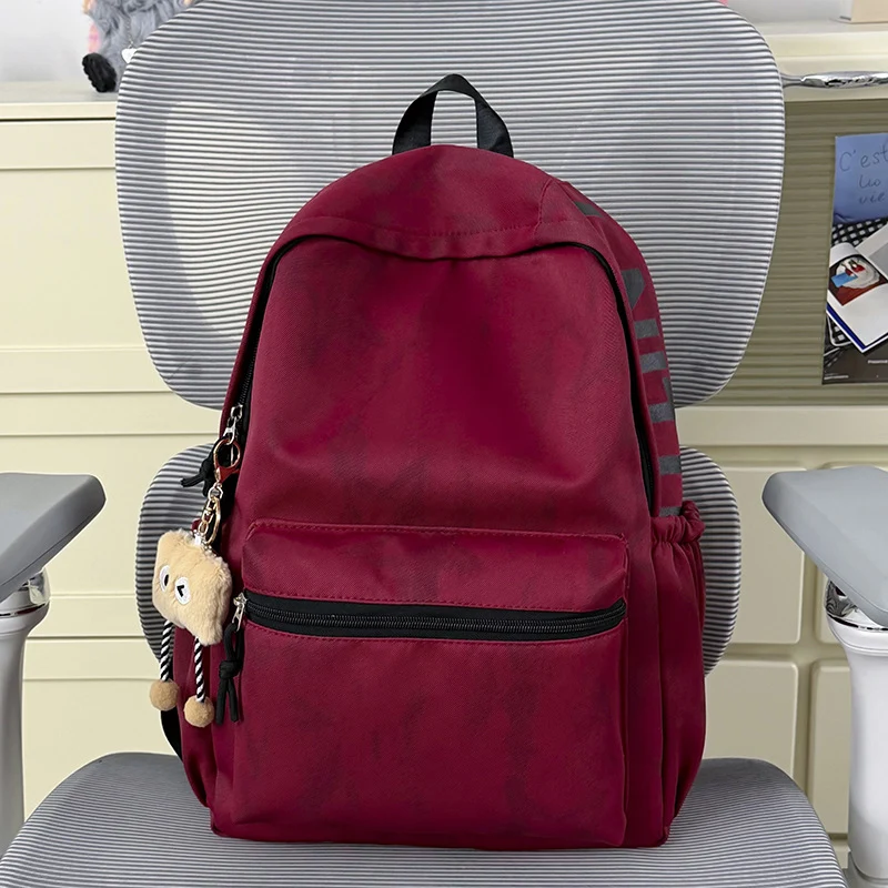 Lässiger Rucksack für Schule und Reisen Karnz