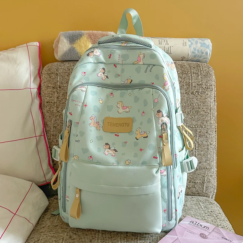 Spaßiger und skurriler Themen-Rucksack Karnz