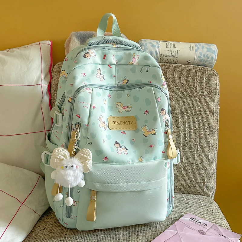 Spaßiger und skurriler Themen-Rucksack Karnz