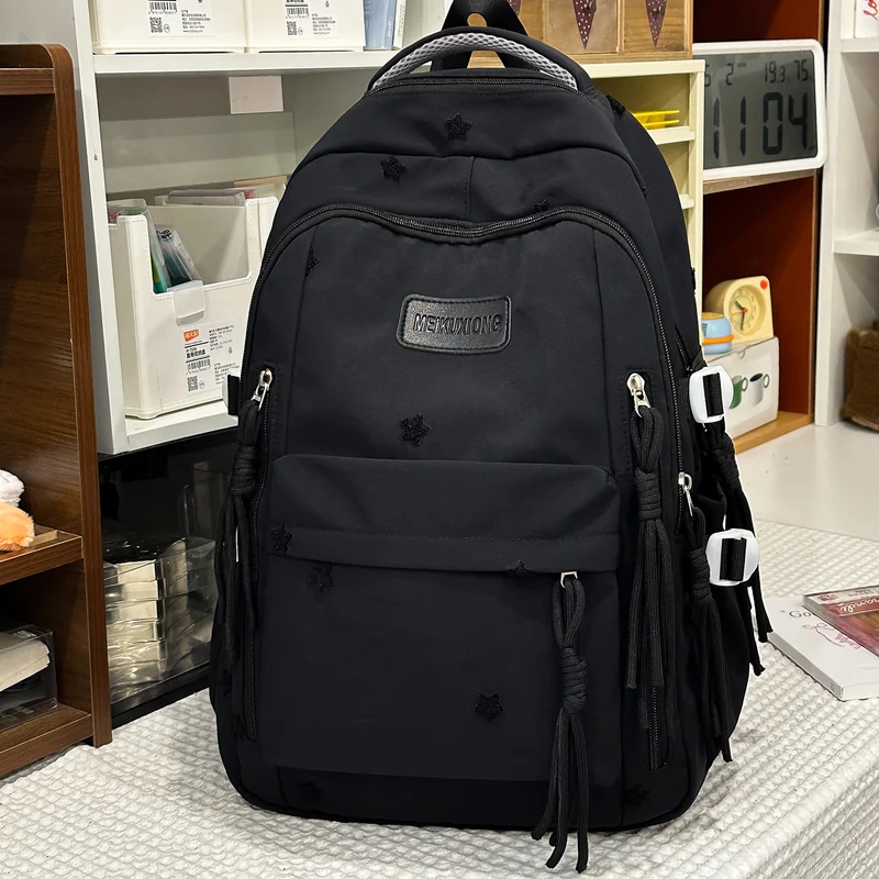 Dekorativer mit Sternen verzierter Rucksack Karnz
