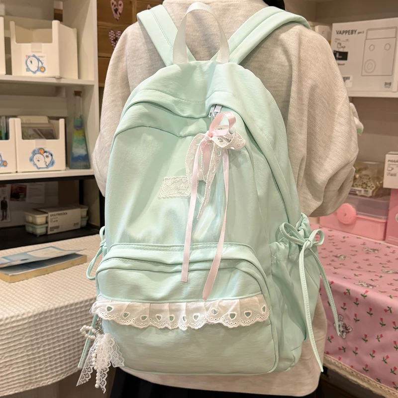 Dekorativer Cartoon-Charakter-Rucksack Karnz