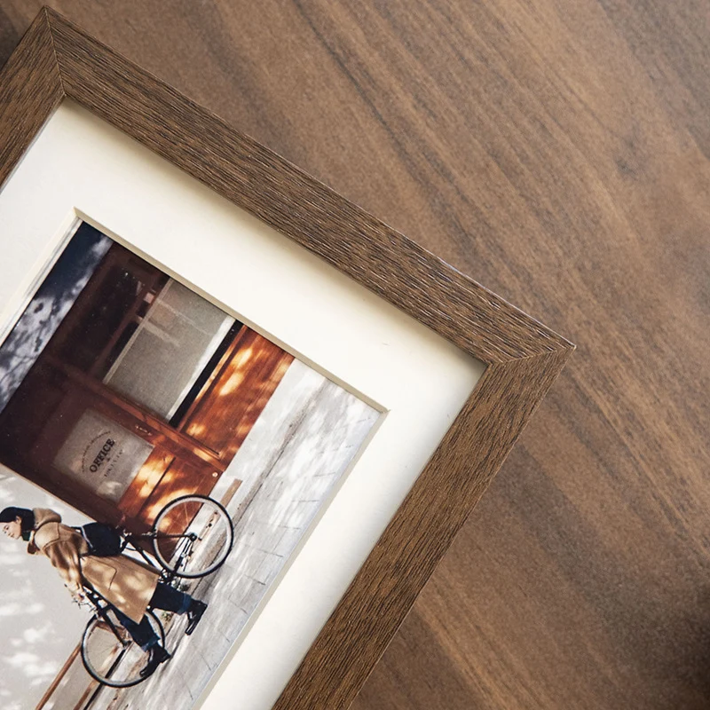 Minimalistischer Holzfoto-Rahmen