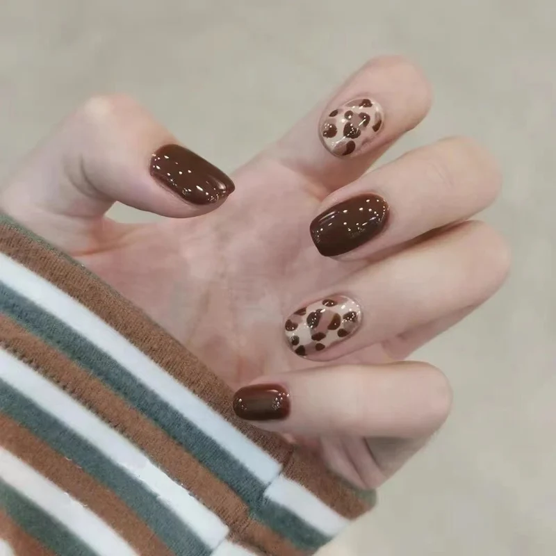 Schicke Leoparddruck Press-On Nägel