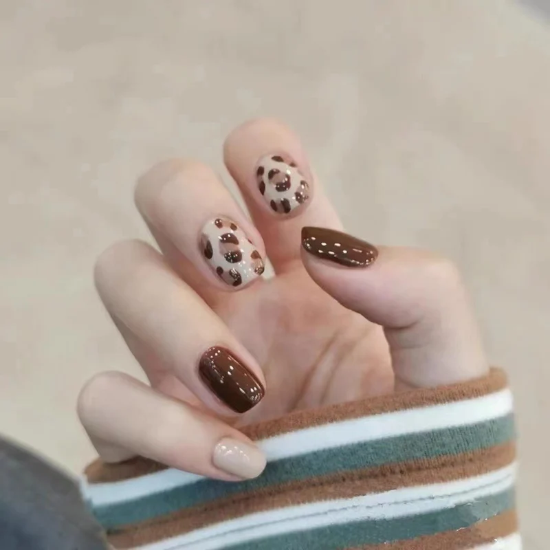 Schicke Leoparddruck Press-On Nägel