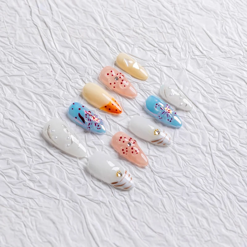 Künstlerisches Florales Design Press-On Nagelset