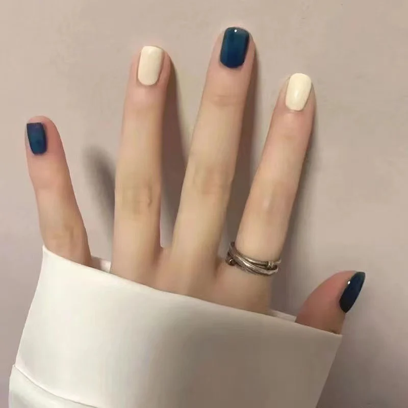 Premium Glänzendes Press-On Nagelset