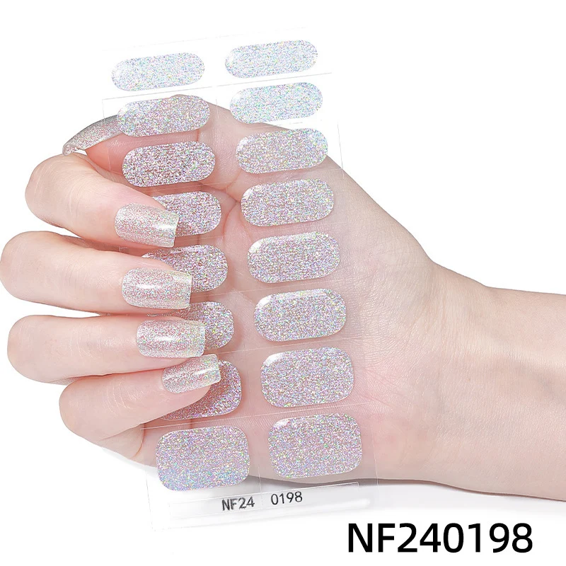 Funkelnde Gel-Nagelwickel