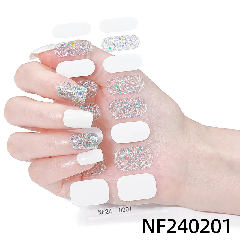 Funkelnde Gel-Nagelwickel