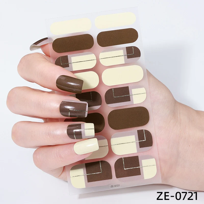 Künstlerische Press-On Nagelüberzüge