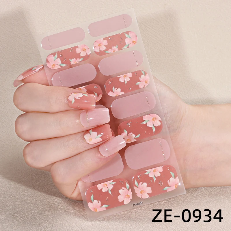 Künstlerische Press-On Nagelüberzüge