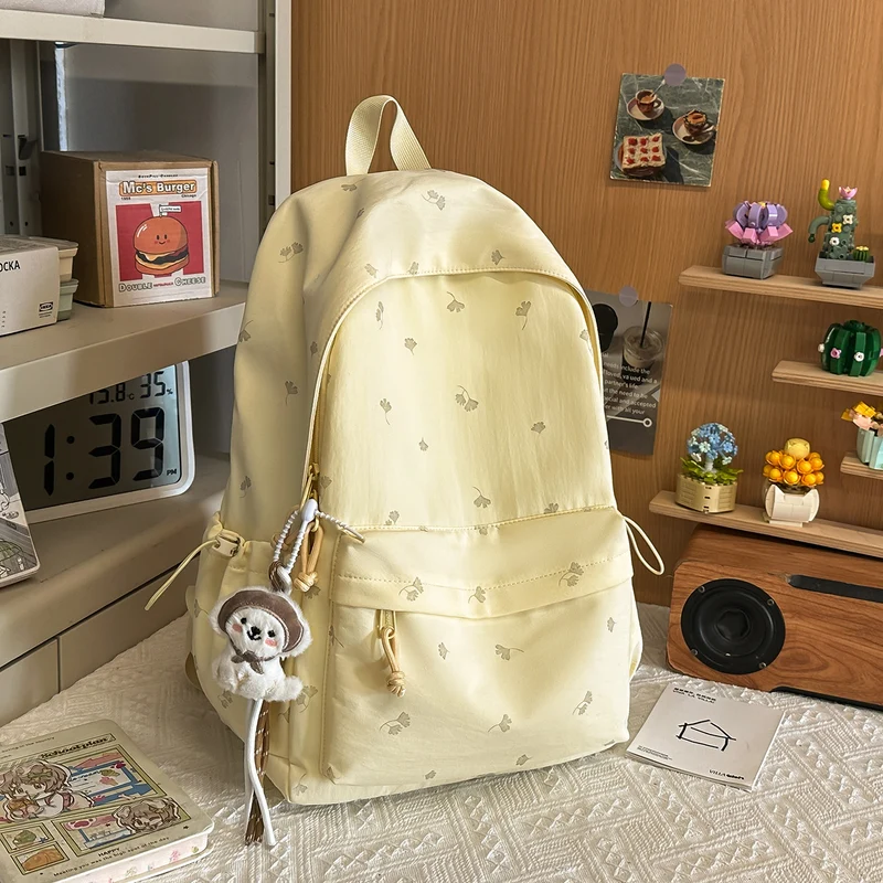 Niedlicher bestickter Rucksack Karnz
