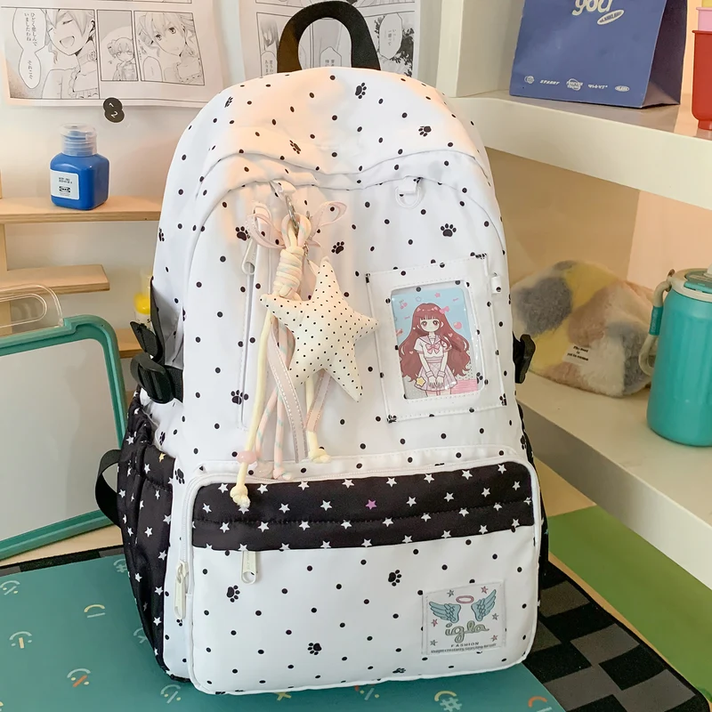 Niedlicher, charakterthematischer Schulrucksack Karnz