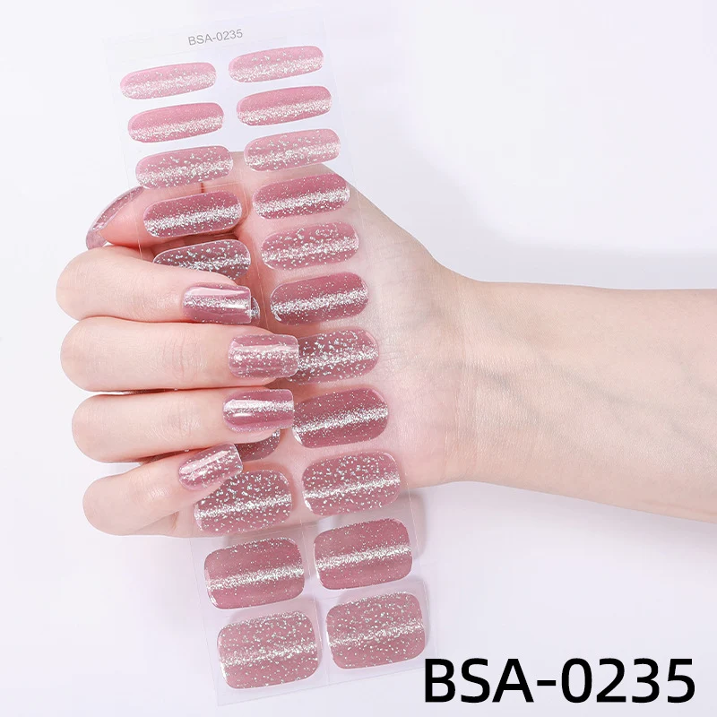 Glitzernde Nagelwickel