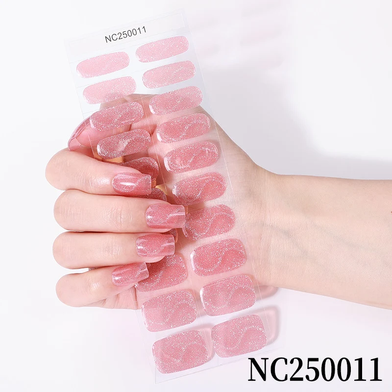 Glitter-Finish Nagel-Wickel