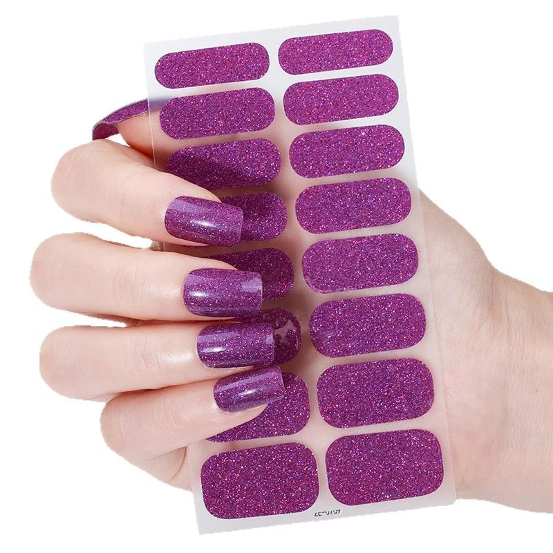Glitter-Finish-Nagelüberzüge