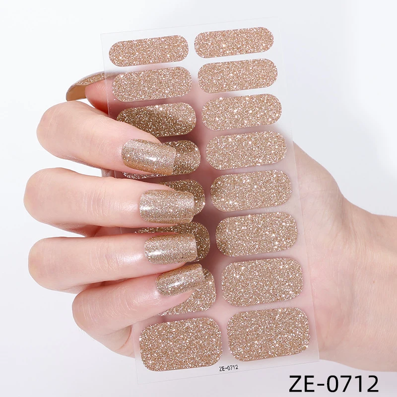 Glitter-Finish-Nagelüberzüge