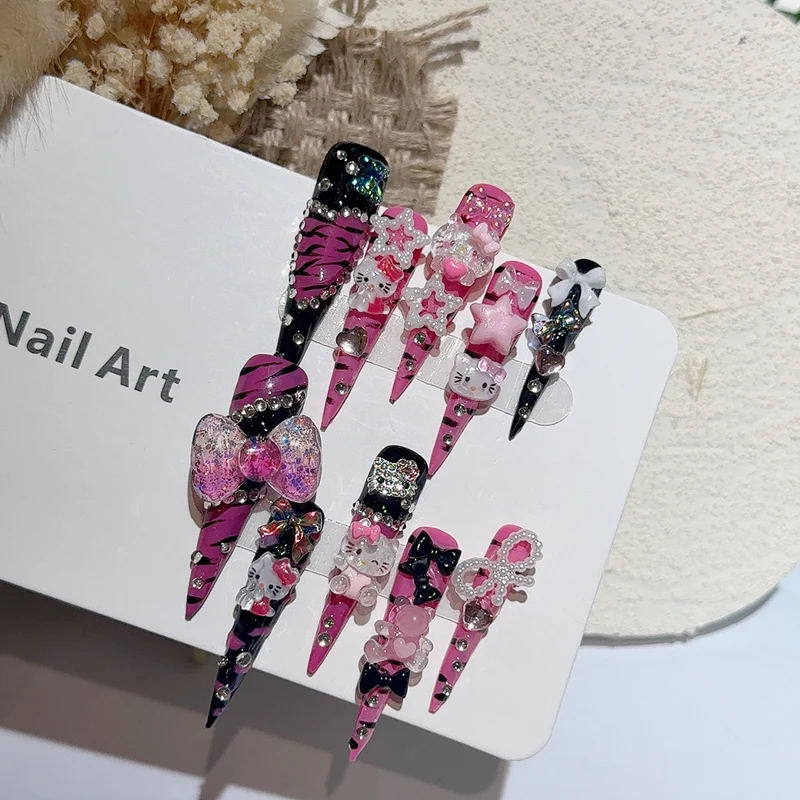 Dekoratives Press-On Nagelkunst-Set