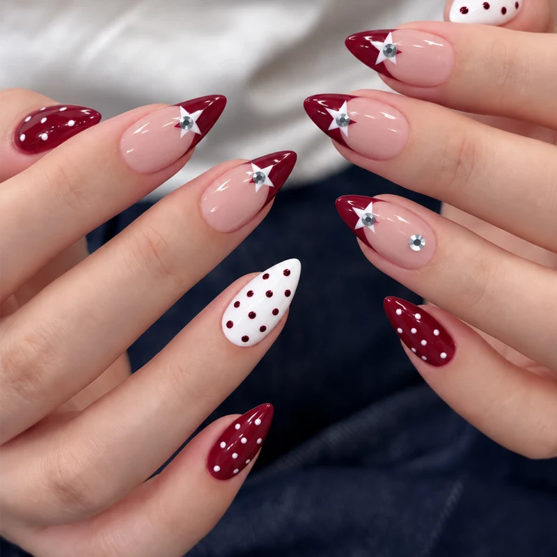 Dekoratives Press-On Nagelkunst Set
