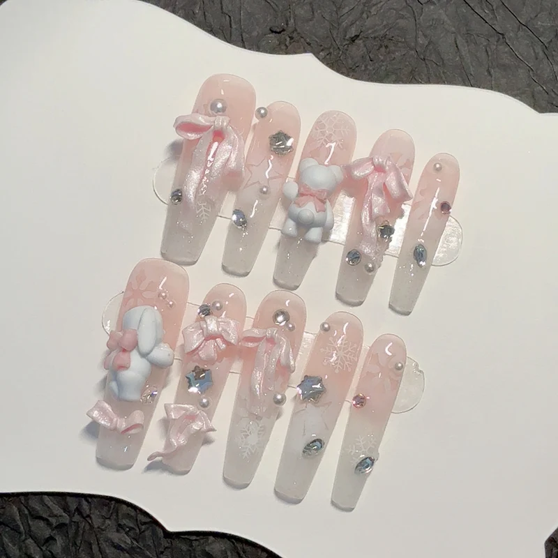 Dekorativer Nagelkunstset