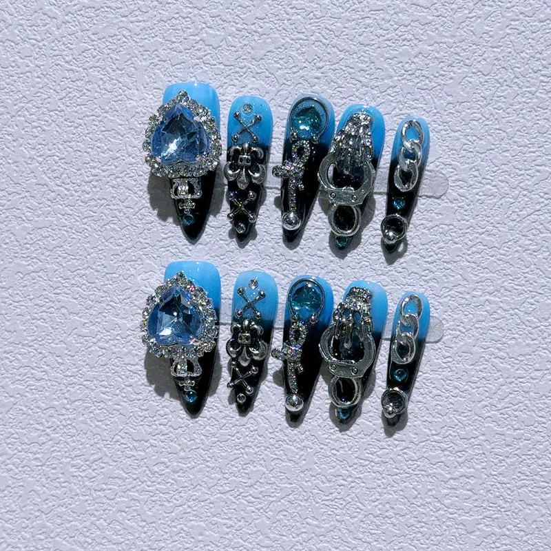 Glamouröse Nagelkunst Verlängerungen