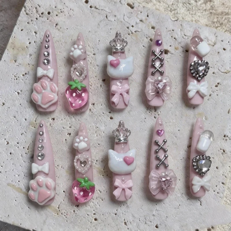 Verspieltes 3D-Nagelkunst-Set