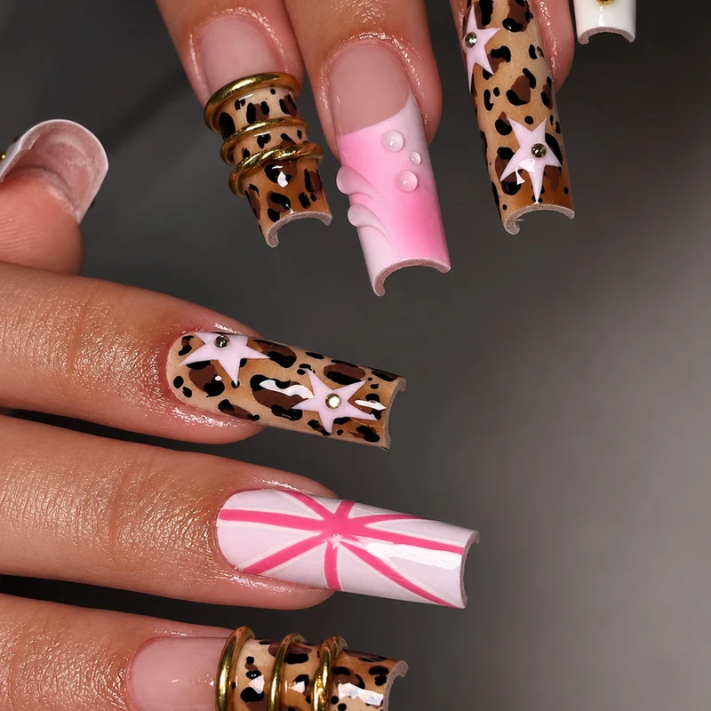 Dekoratives Florales Nagelkunst Set