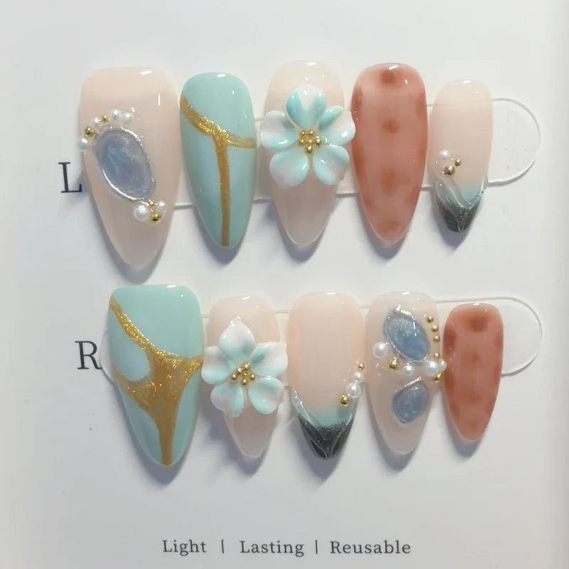 Dekoratives Floral 3D Press-On Nagelkunst Set