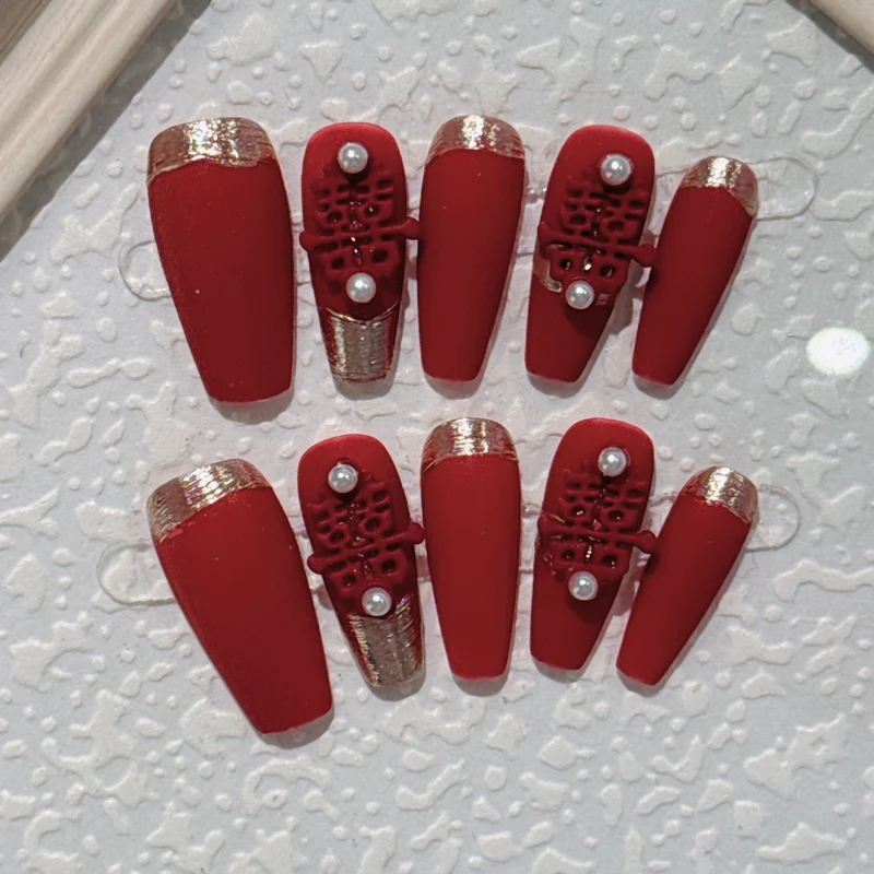 Elegantes mit Strass verziertes Press-On-Nagelset