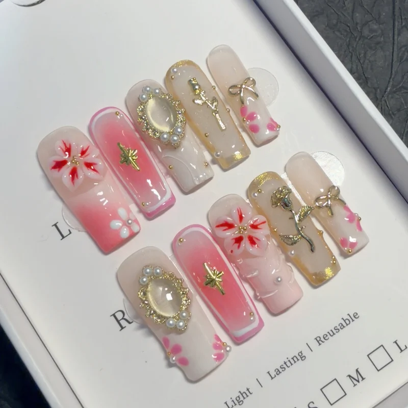 Elegantes blumendesign Press-on-Nagelkunstset