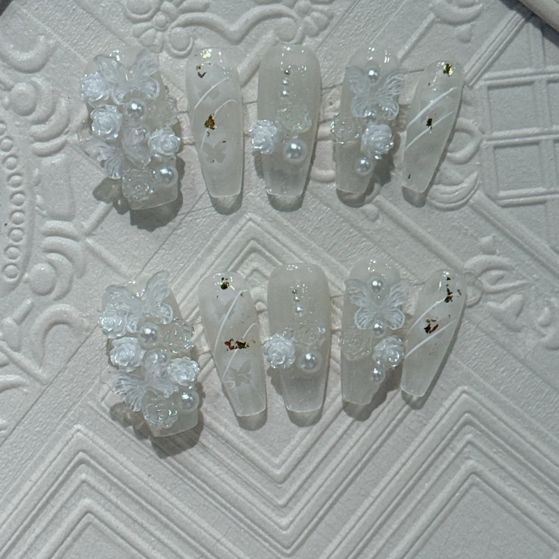 Elegante Blumen-Nagelkunst-Tipps