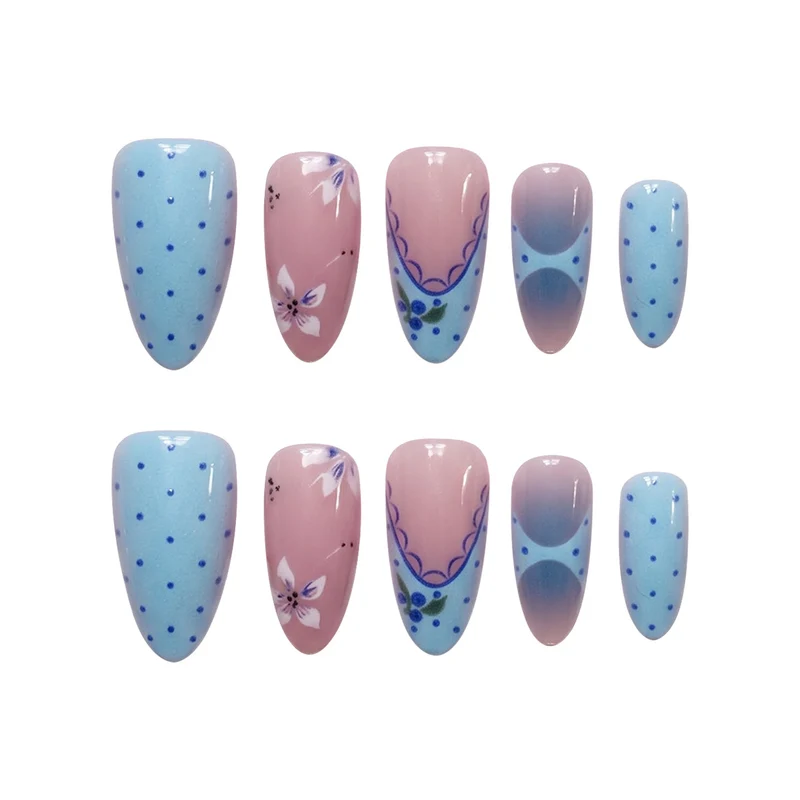 Künstlerisches Press-On Nageldesign