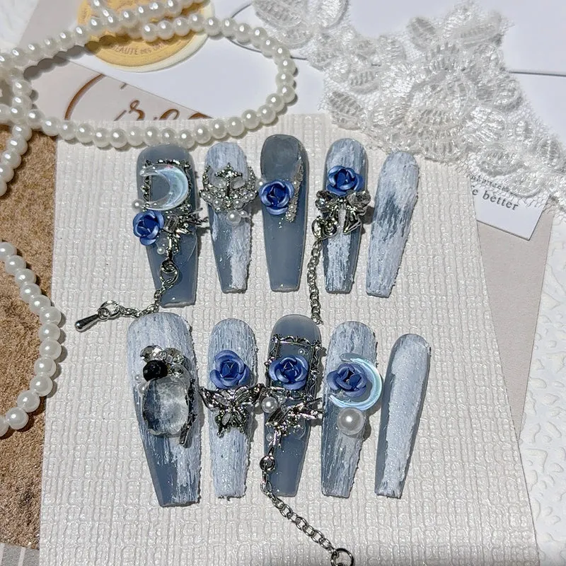Elegantes dekoratives Press-On-Nagelkunstset