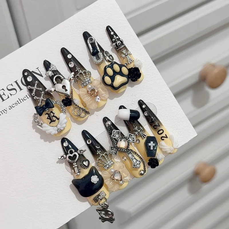 Dekoratives thematisches Nageldesign-Set