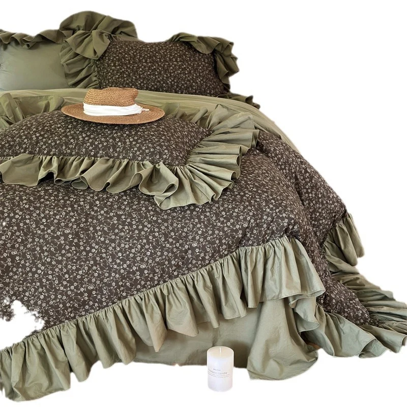 Boho-Chic Bettwäschegarnitur mit Rüschen, Wendefunktion und feinem Vintage-Blumenprint