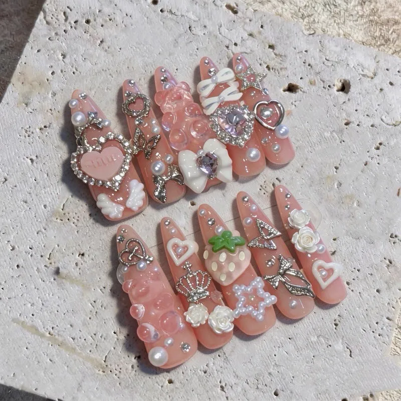 Dekorative 3D Nagelkunst Tipps