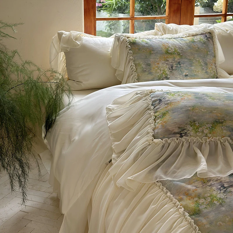 Luxuriöses Steppbett-Set mit Aquarell-Blumenmuster, Rüschen-Volant und Kissenbezügen