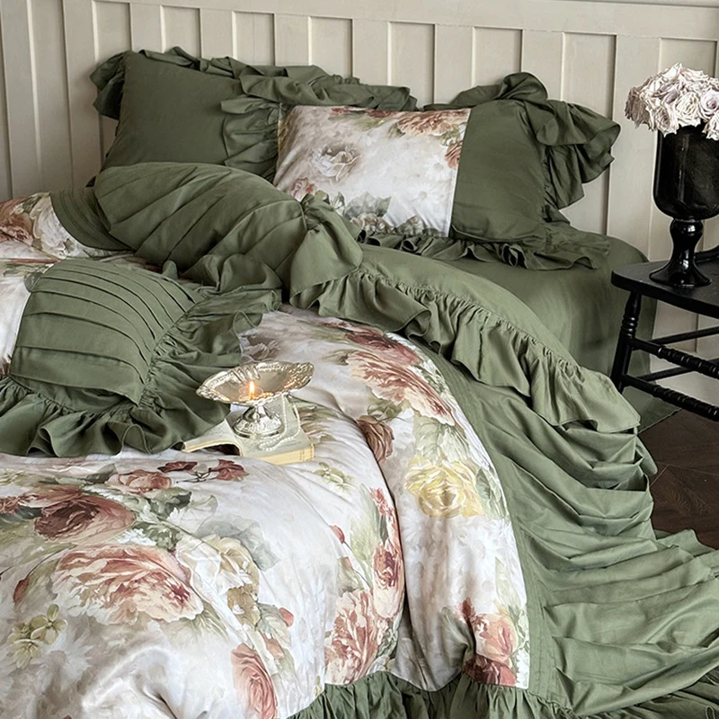 Luxuriöses Bettwäsche-Set aus Baumwollsatin mit Rüschen und Vintage-Rosenmuster