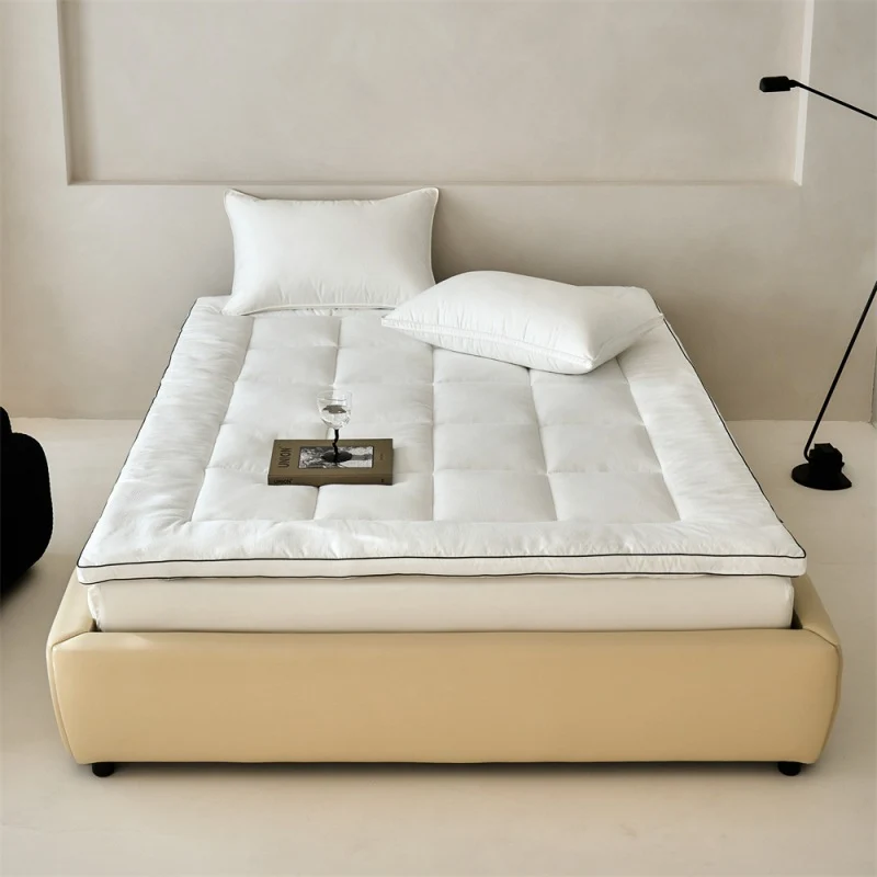 Gepolsterter Matratzen-Topper aus gesteppter Mikrofaser und Baumwoll-Comfort
